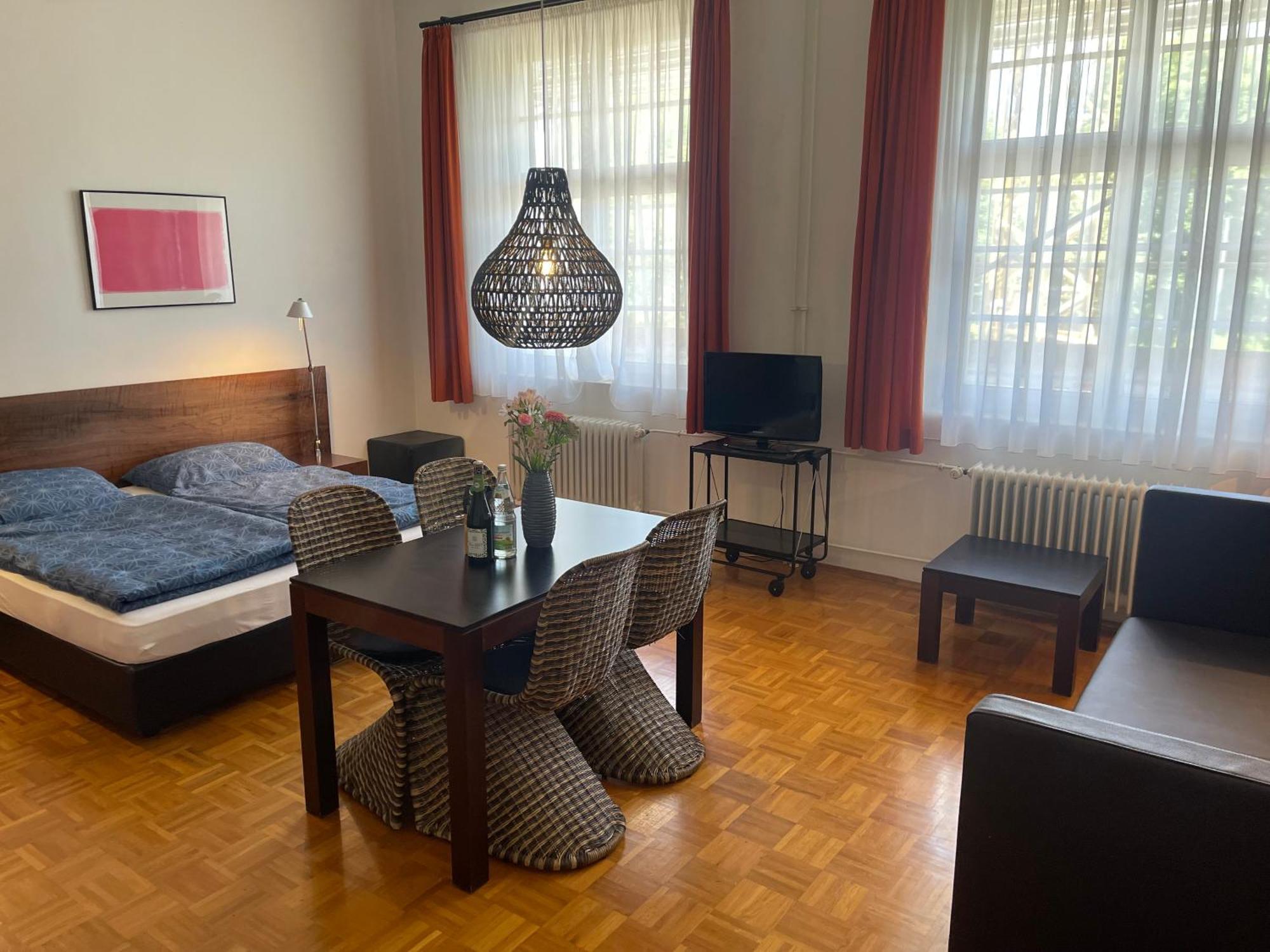 Whliving - Apartments & Studios In Konstanz Bagian luar foto