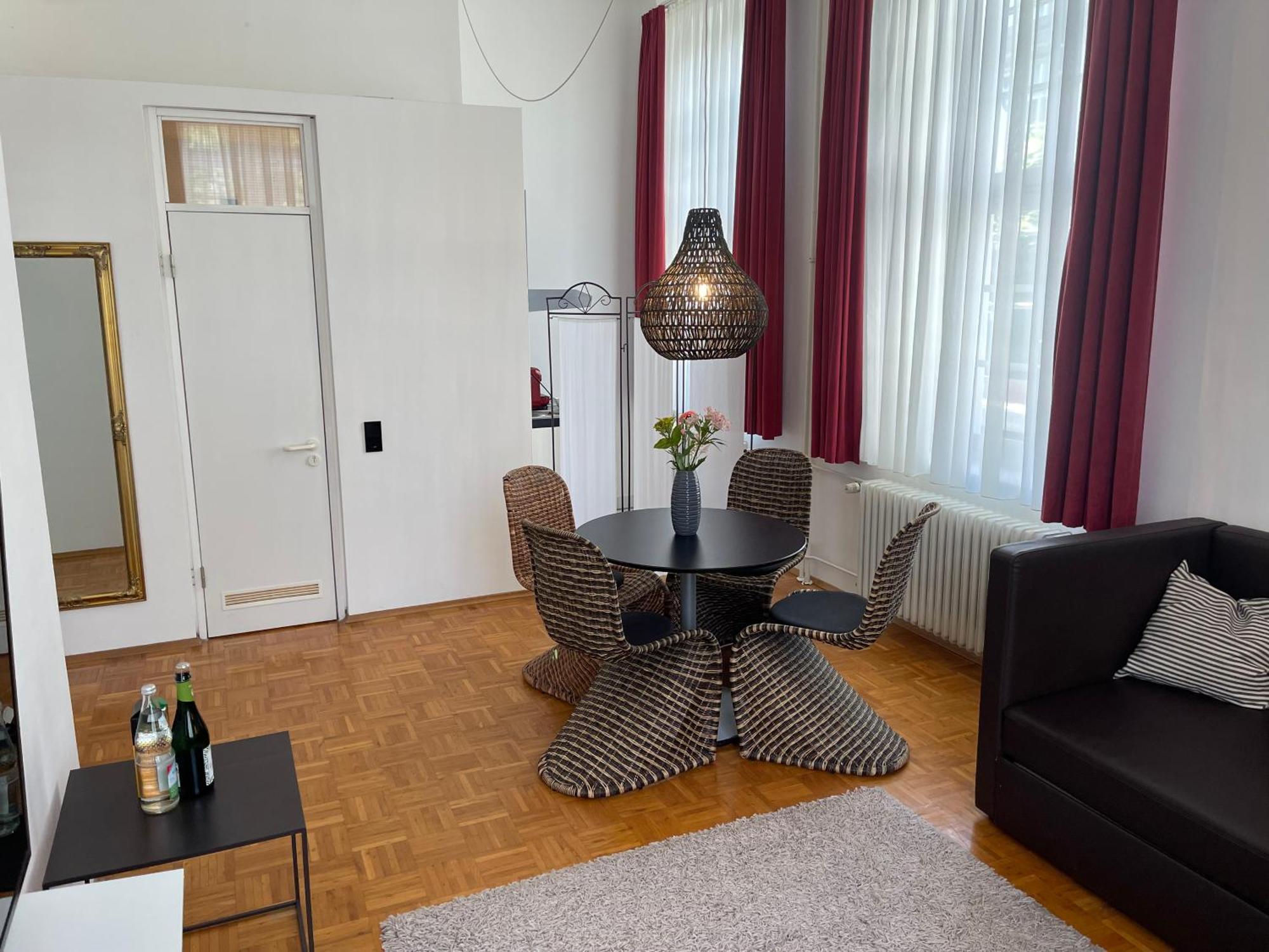 Whliving - Apartments & Studios In Konstanz Bagian luar foto